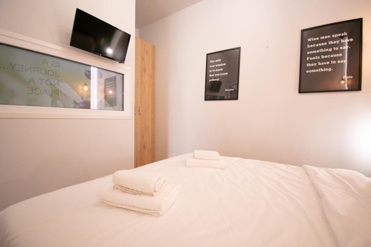 Hidden Gem Acropolis View Apartment เอเธนส์ ภายนอก รูปภาพ